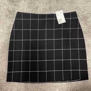 Black with white stripe H&M skirt - NWT Size 6